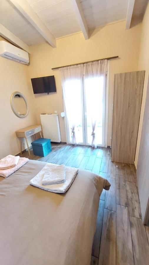 יואנינה Ria'S Gardenview Apartment מראה חיצוני תמונה